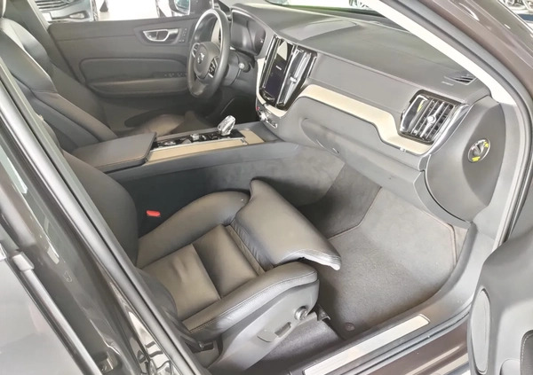Volvo XC 60 cena 179900 przebieg: 126000, rok produkcji 2022 z Suwałki małe 92